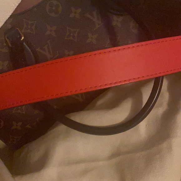 Louis Vuitton Tuileries NM Monogram bag never worn Authentic, limited edition - Picture 9 of 9